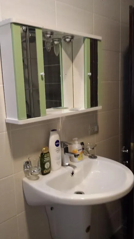 Elite Apartment Tirana 0*,